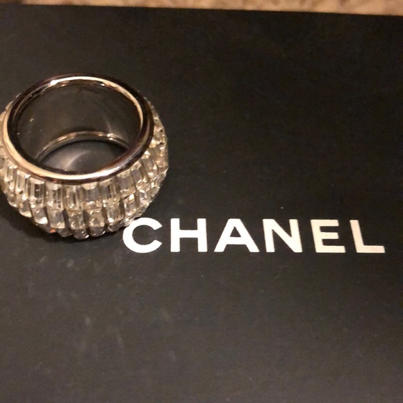 Chanel 100% authentic ring w box. Back up for sale bc size was incorrect. - Picture 3 of 4